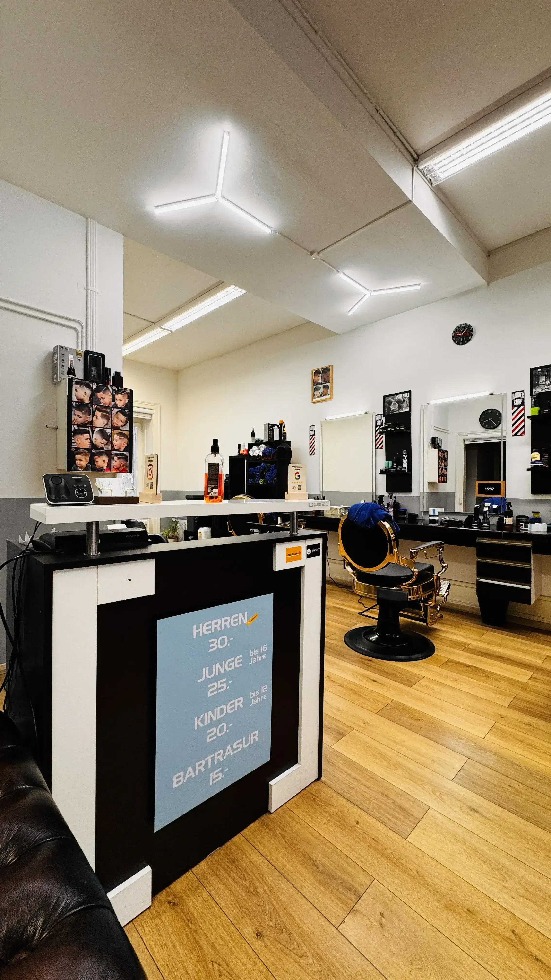 Modern Barber Station